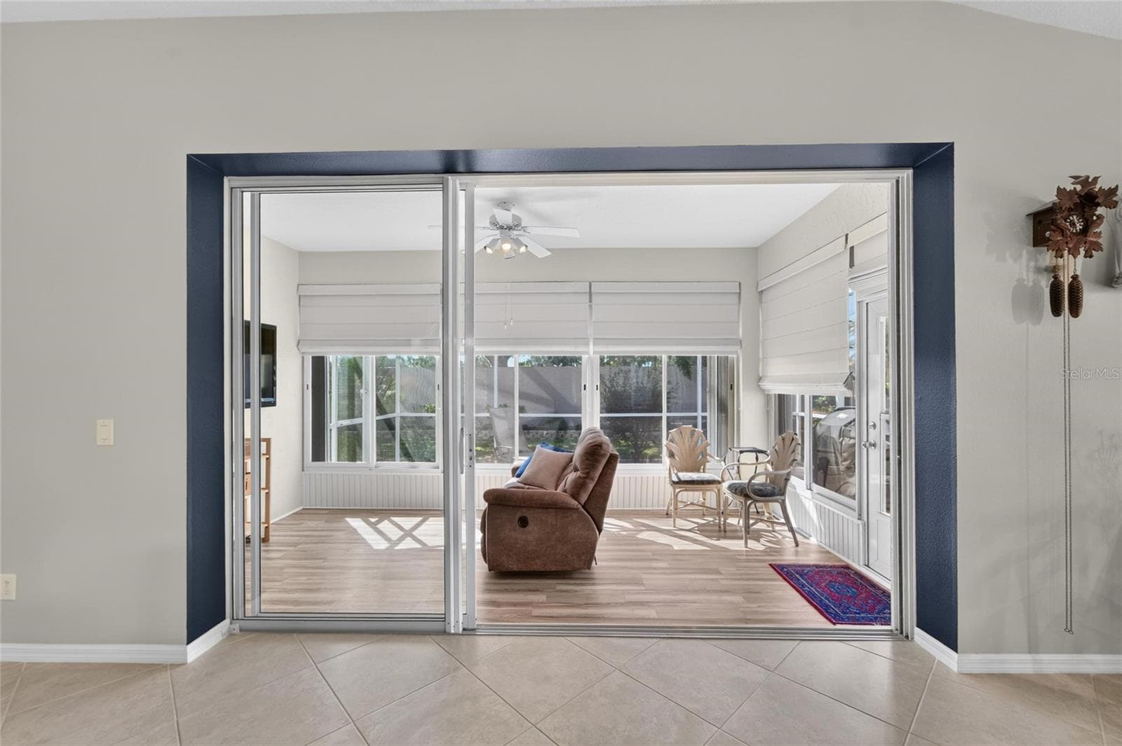 Single Family Residence at 174 BRAEMAR AVE, VENICE, photo 11 of 99