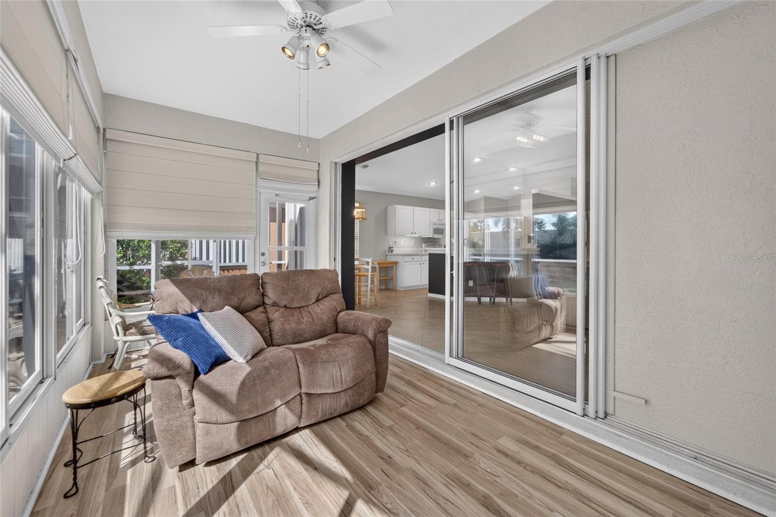 Single Family Residence at 174 BRAEMAR AVE, VENICE, photo 15 of 99