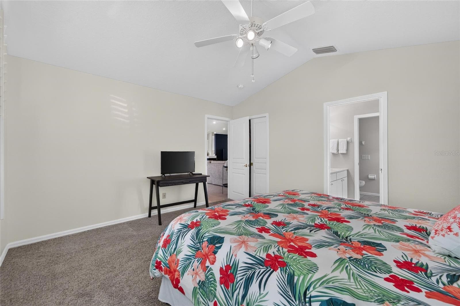 Single Family Residence at 174 BRAEMAR AVE, VENICE, photo 43 of 99