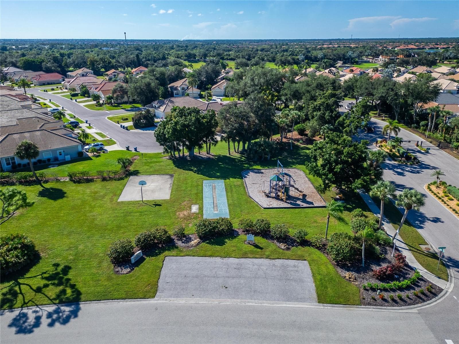 Single Family Residence at 174 BRAEMAR AVE, VENICE, photo 55 of 99