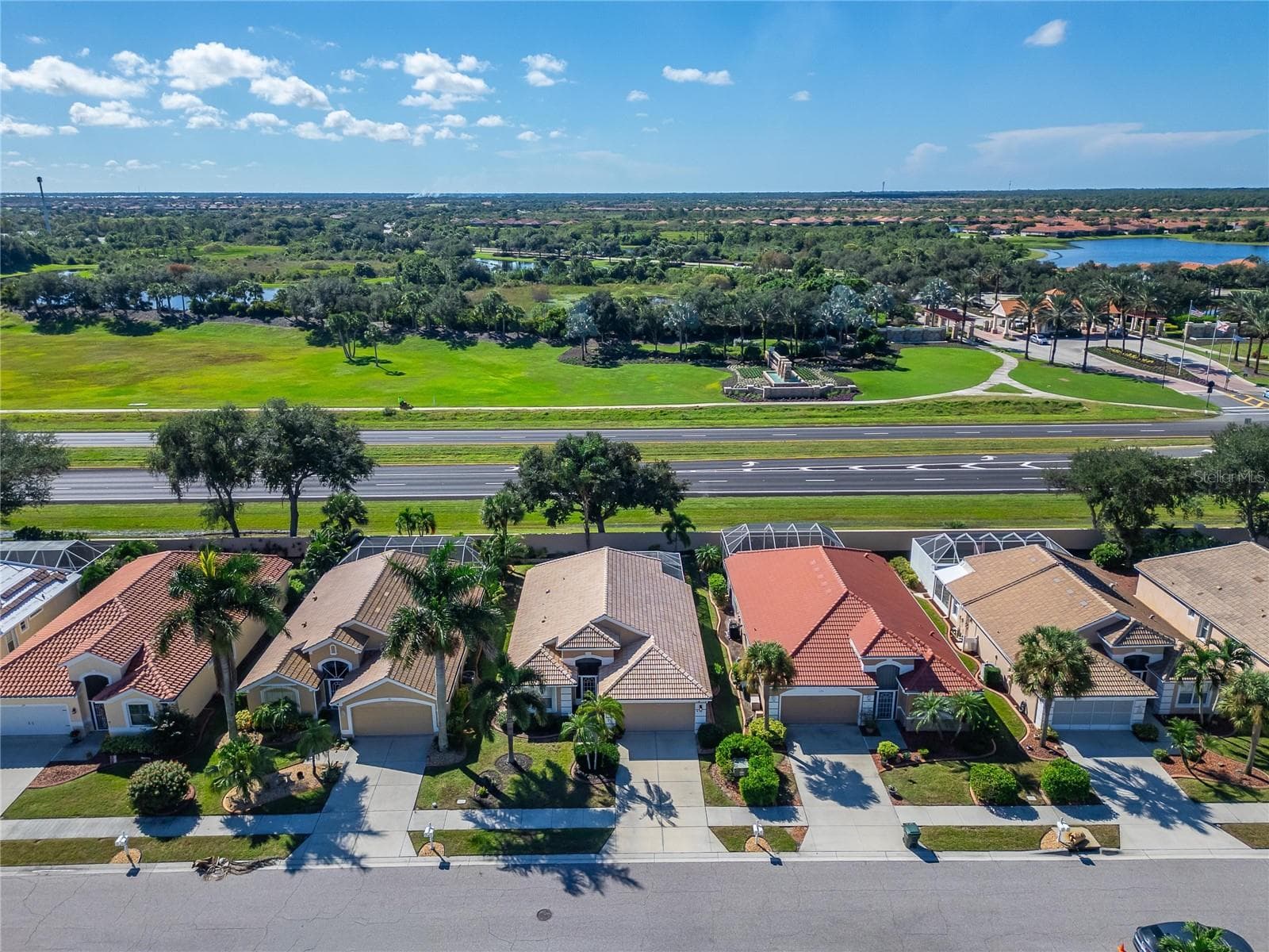 Single Family Residence at 174 BRAEMAR AVE, VENICE, photo 65 of 99