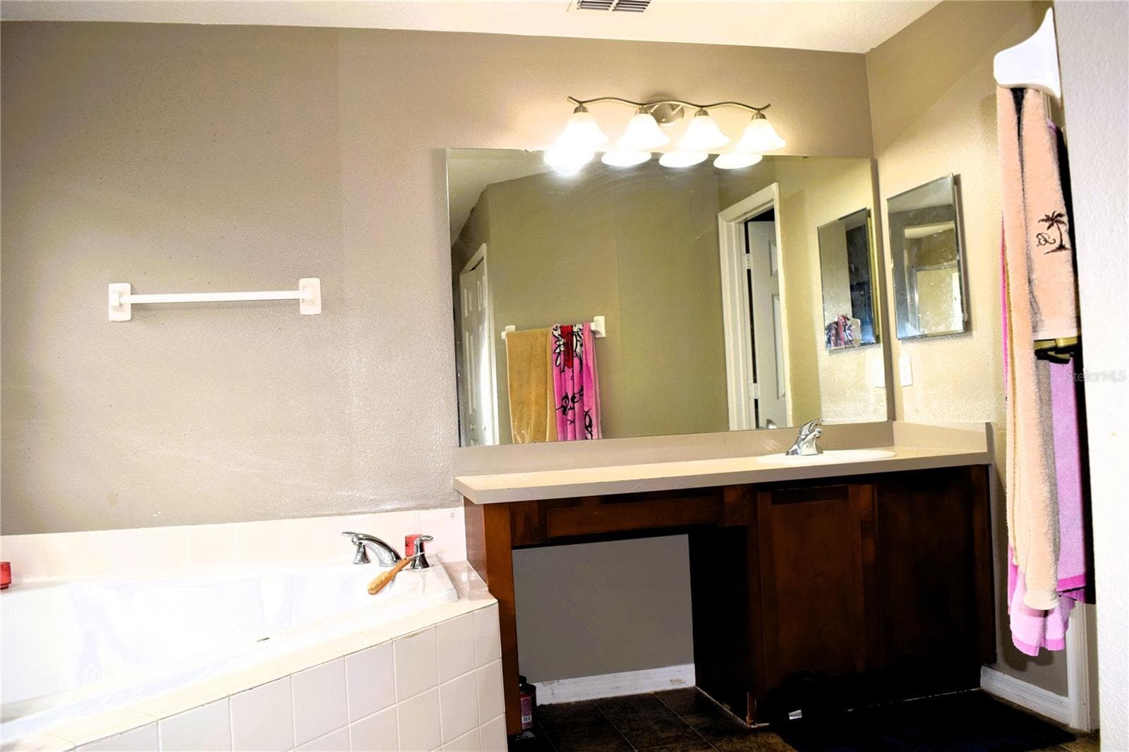 Master Bath - 1410 LODGE TER, DELTONA