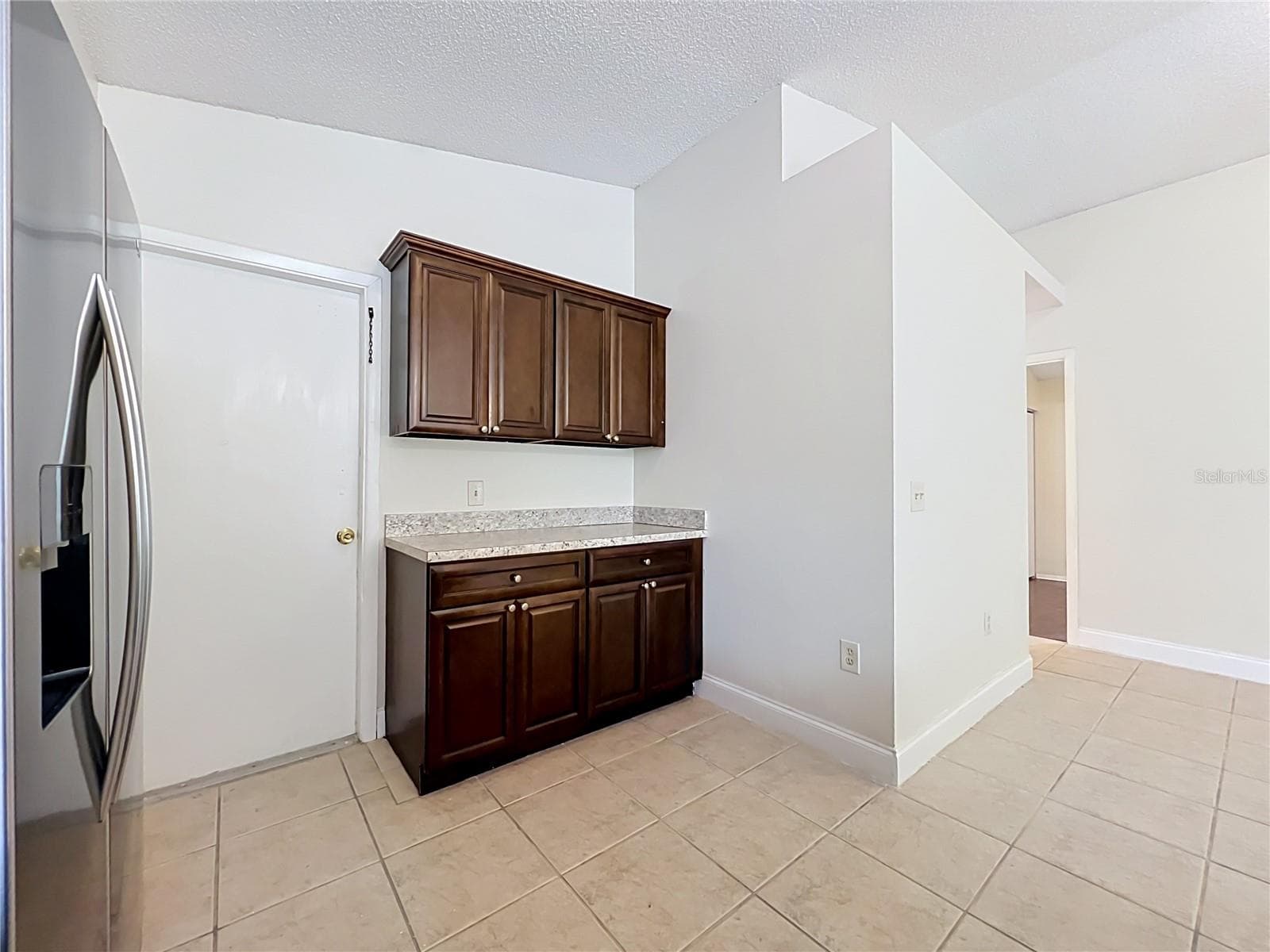 Single Family Residence at 1003 WINTERBERRY LN, ORLANDO, photo 13 of 31