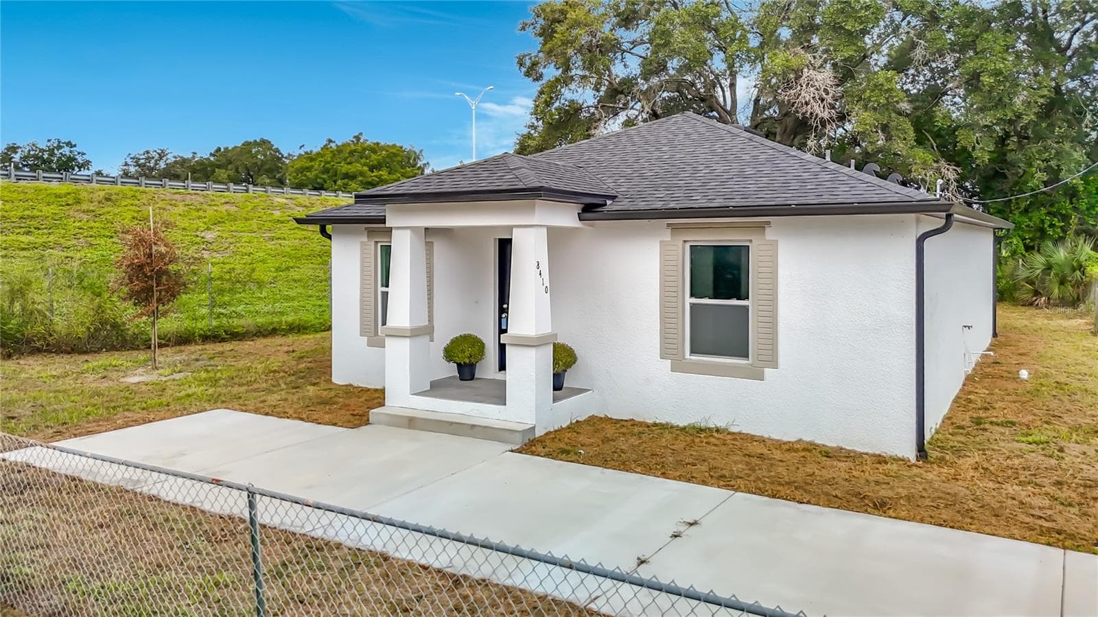 Single Family Residence at 8410 N LAMAR ST, TAMPA, photo 3 of 48