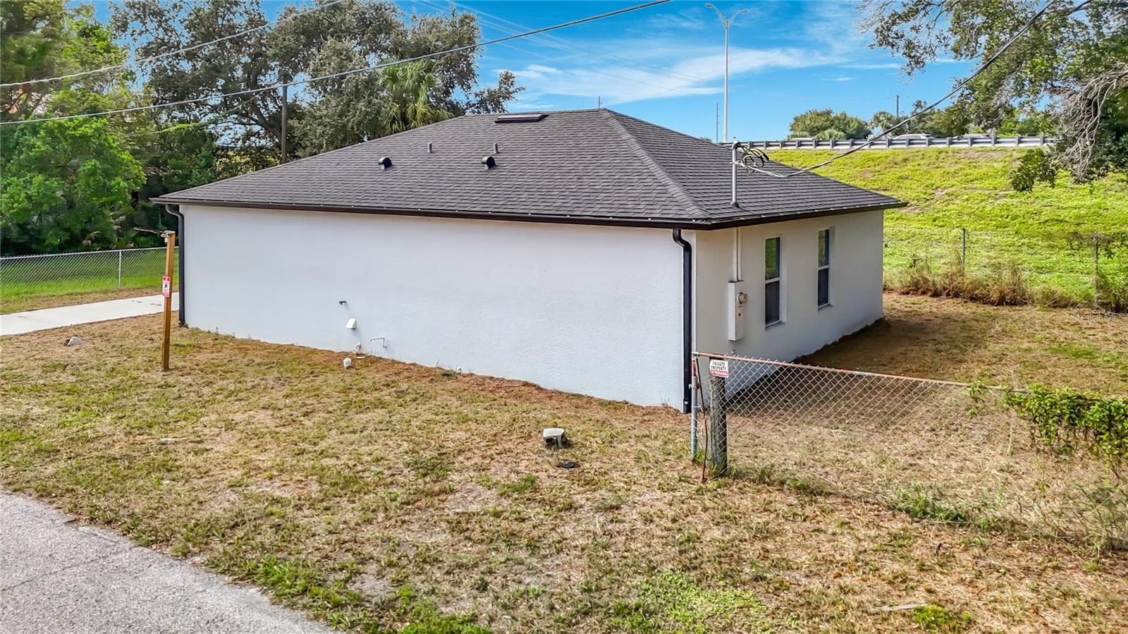 Single Family Residence at 8410 N LAMAR ST, TAMPA, photo 40 of 48