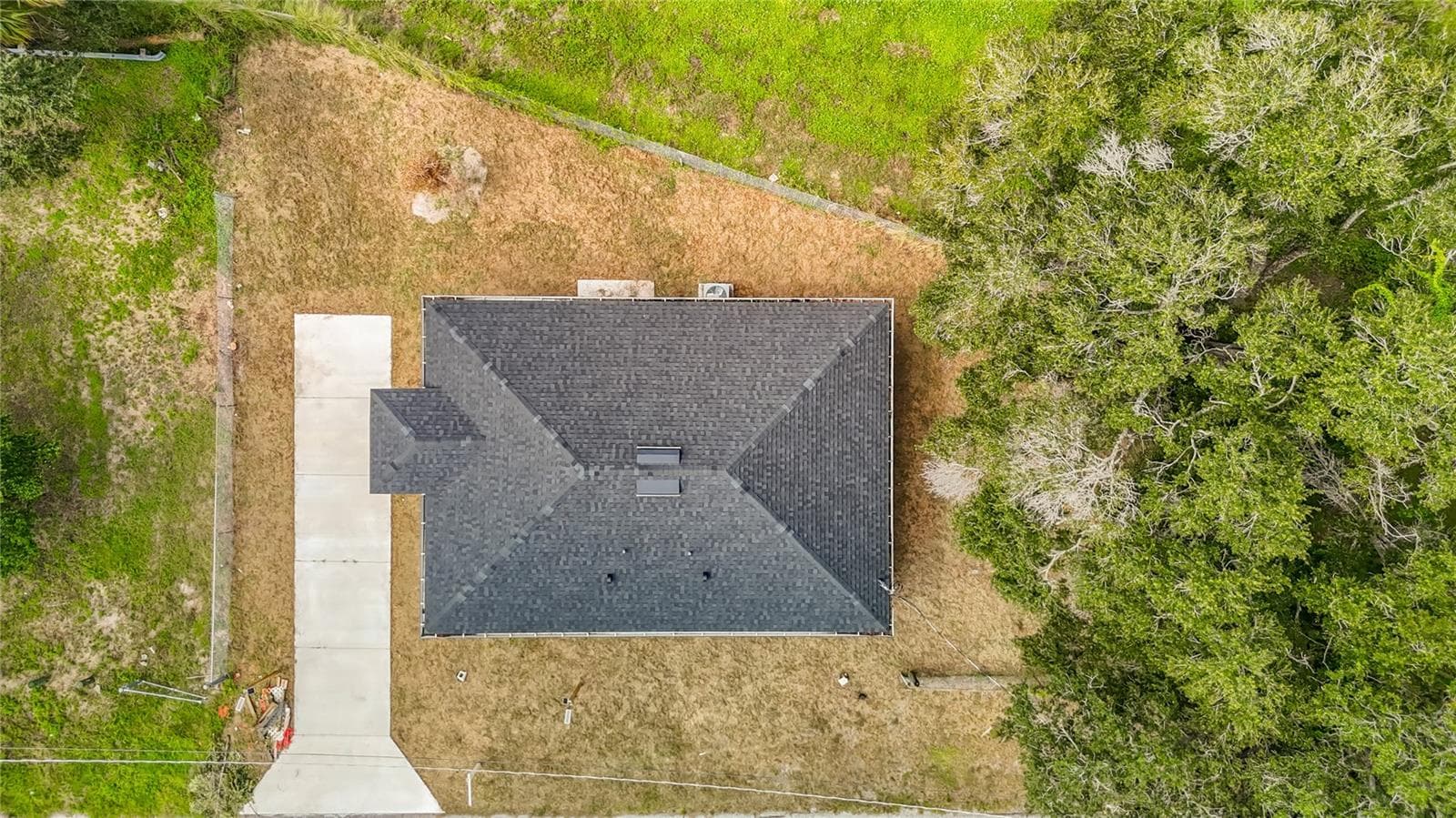 Single Family Residence at 8410 N LAMAR ST, TAMPA, photo 43 of 48