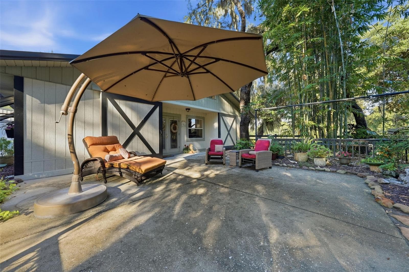 entry patio to Guest house - 15211 VINOLA PL, MONTVERDE