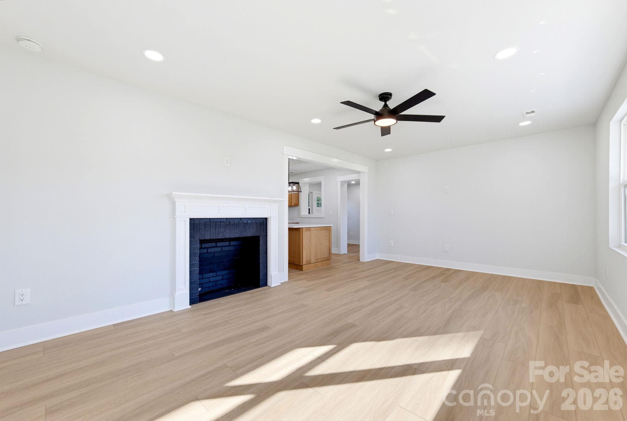 Single Family Residence at 1325 Armstrong Road, Belmont, photo 9 of 48