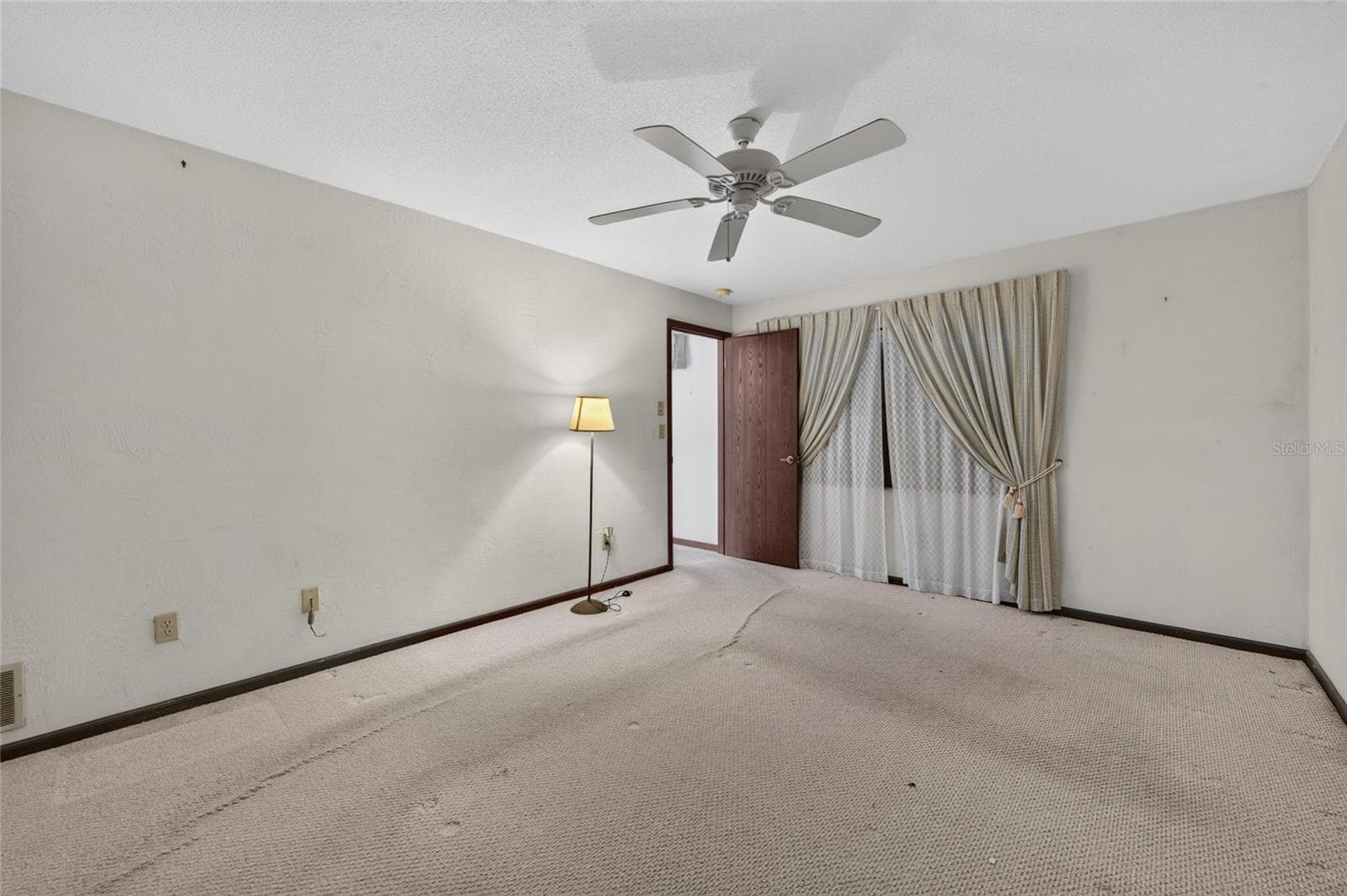 Single Family Residence at 1056 KIMBERLY CT, PORT ORANGE, photo 12 of 36