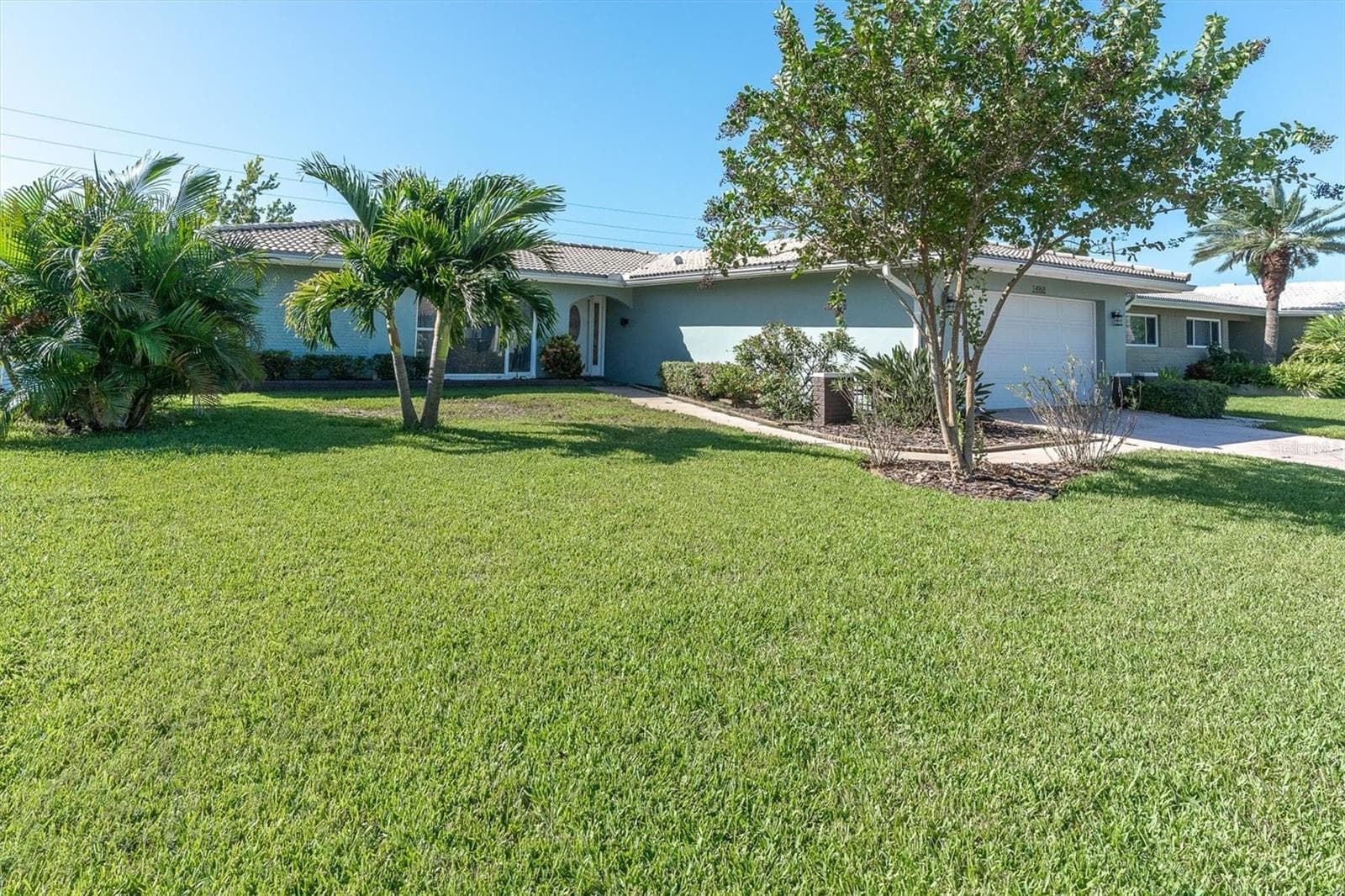 Single Family Residence at 14968 IMPERIAL POINT DR N, LARGO, photo 4 of 62