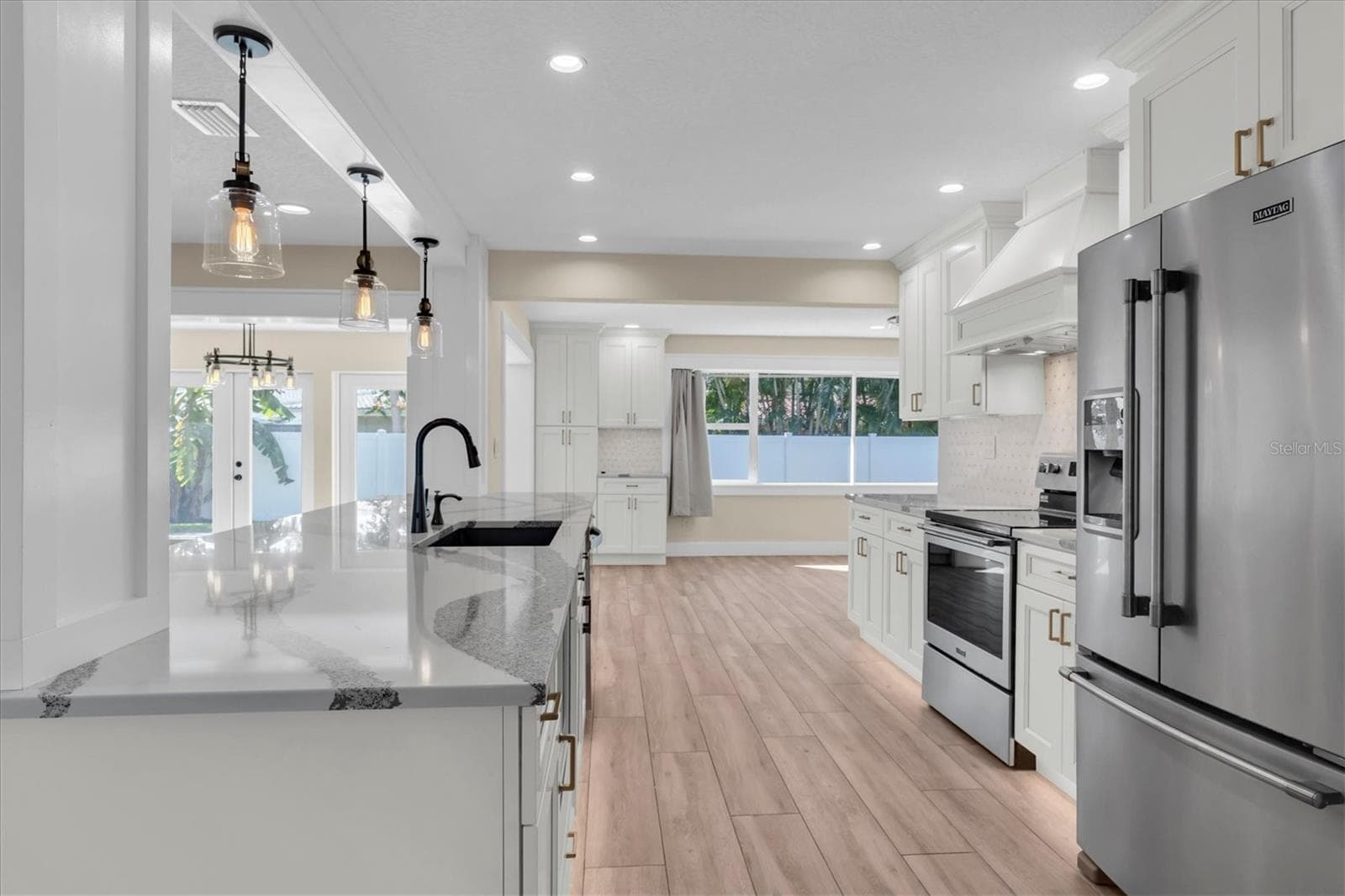 Single Family Residence at 14968 IMPERIAL POINT DR N, LARGO, photo 6 of 62