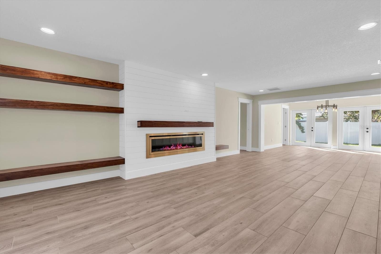Single Family Residence at 14968 IMPERIAL POINT DR N, LARGO, photo 8 of 62