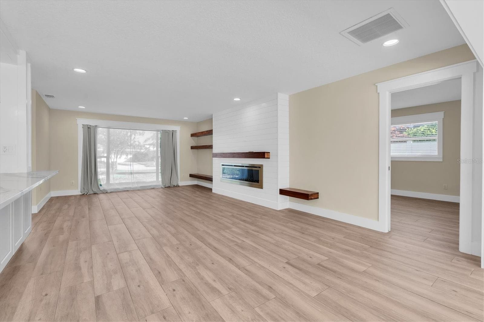 Single Family Residence at 14968 IMPERIAL POINT DR N, LARGO, photo 9 of 62