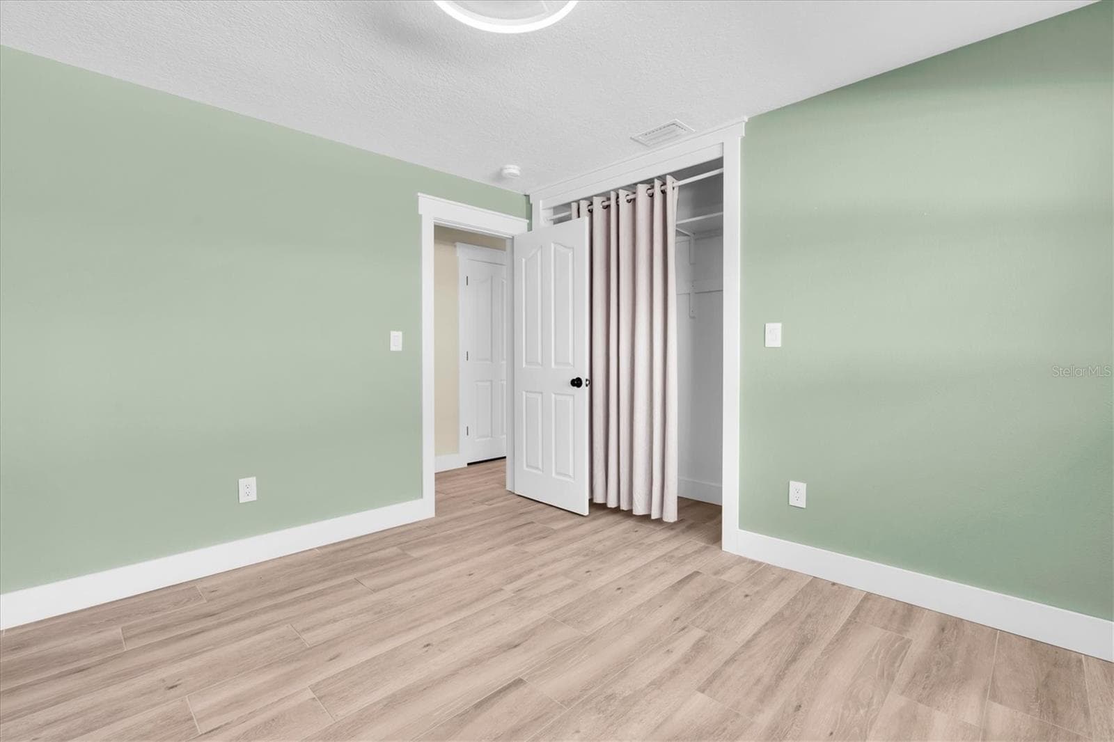 Single Family Residence at 14968 IMPERIAL POINT DR N, LARGO, photo 32 of 62