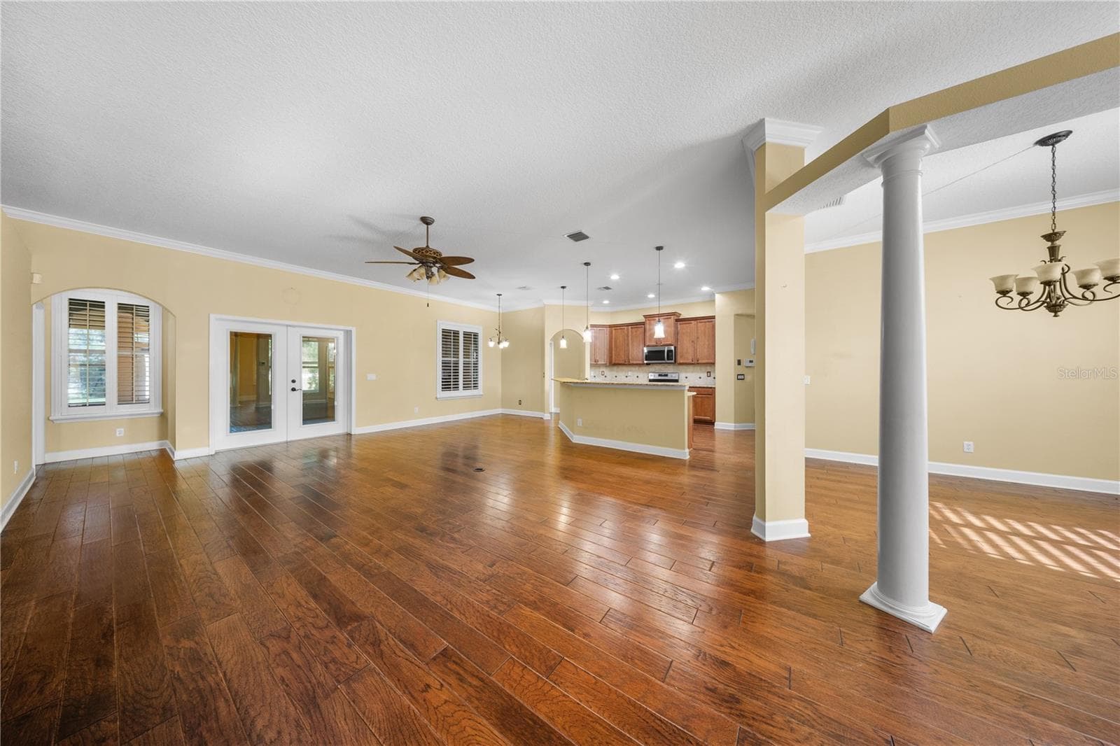 Main area/ Living Rm - 3002 VIA ROMA COURT, PLANT CITY