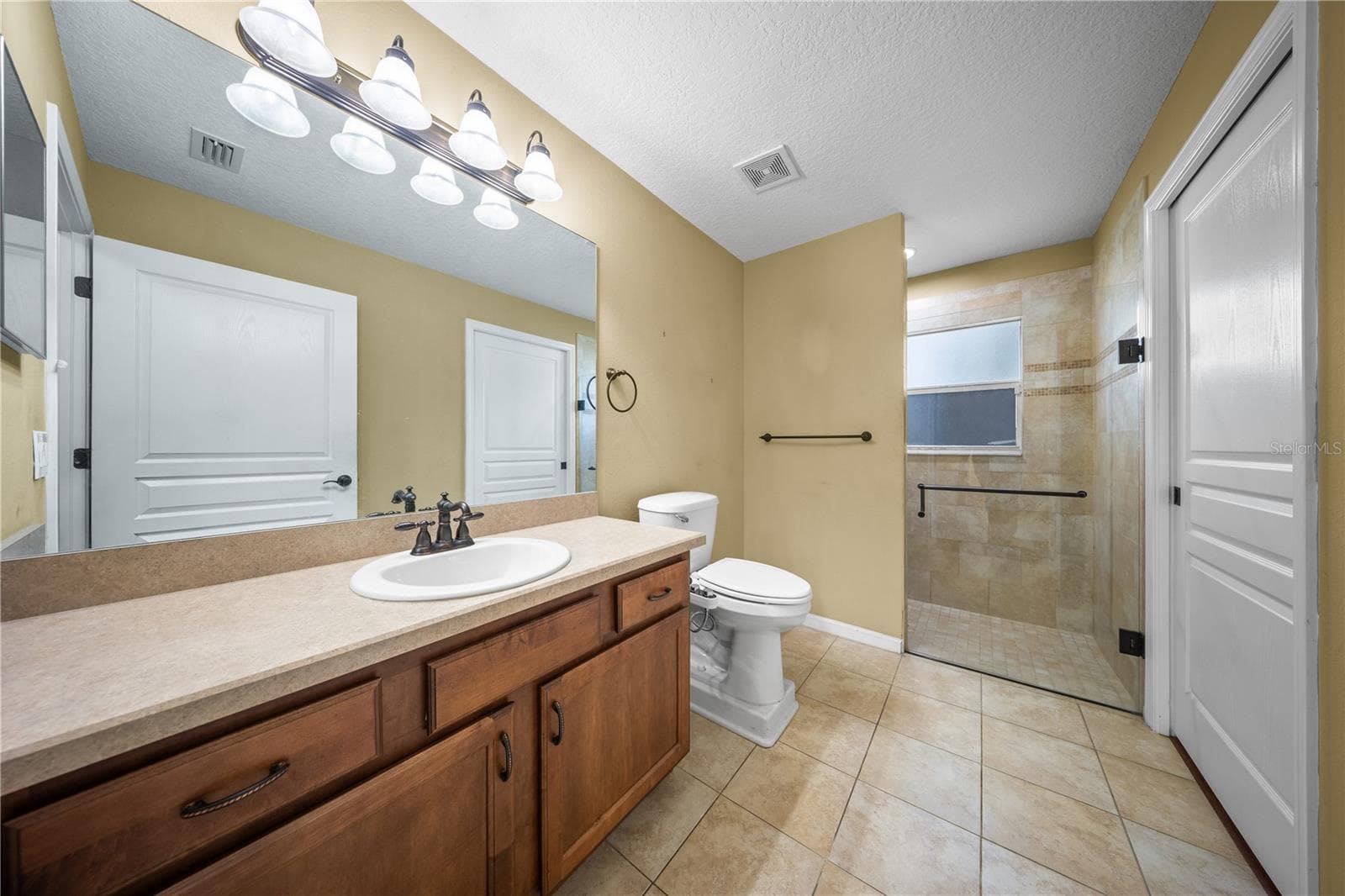 Bathroom 3 - 3002 VIA ROMA COURT, PLANT CITY
