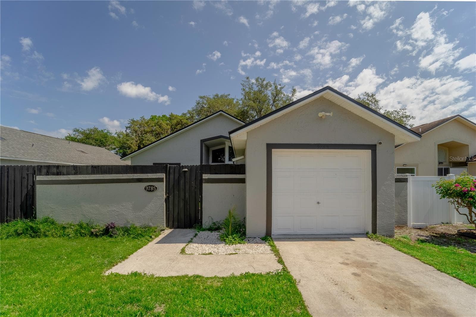 Single Family Residence at 9785 PINEY POINT CIR, ORLANDO, photo 2 of 30