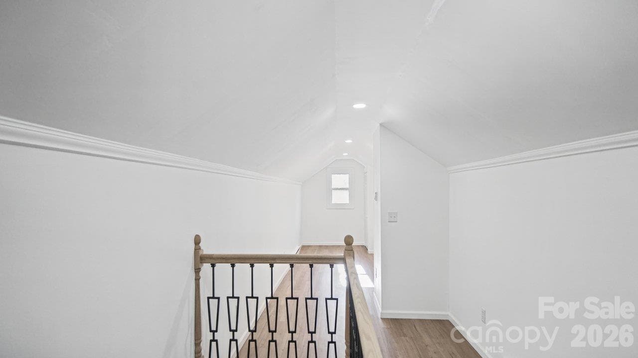 Upstairs Flex Space - 205 Sunrise Avenue, Mount Gilead