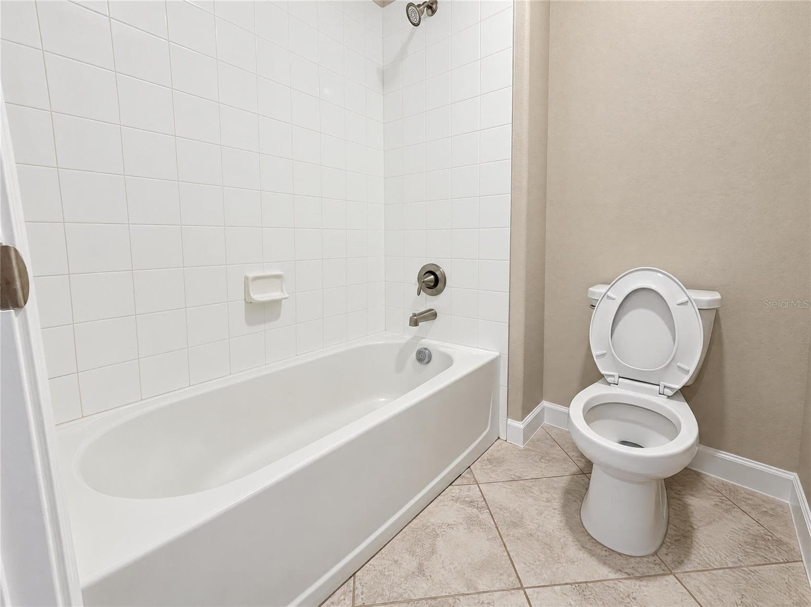 Single Family Residence at 6244 ENGLISH HOLLOW RD, TAMPA, photo 23 of 32