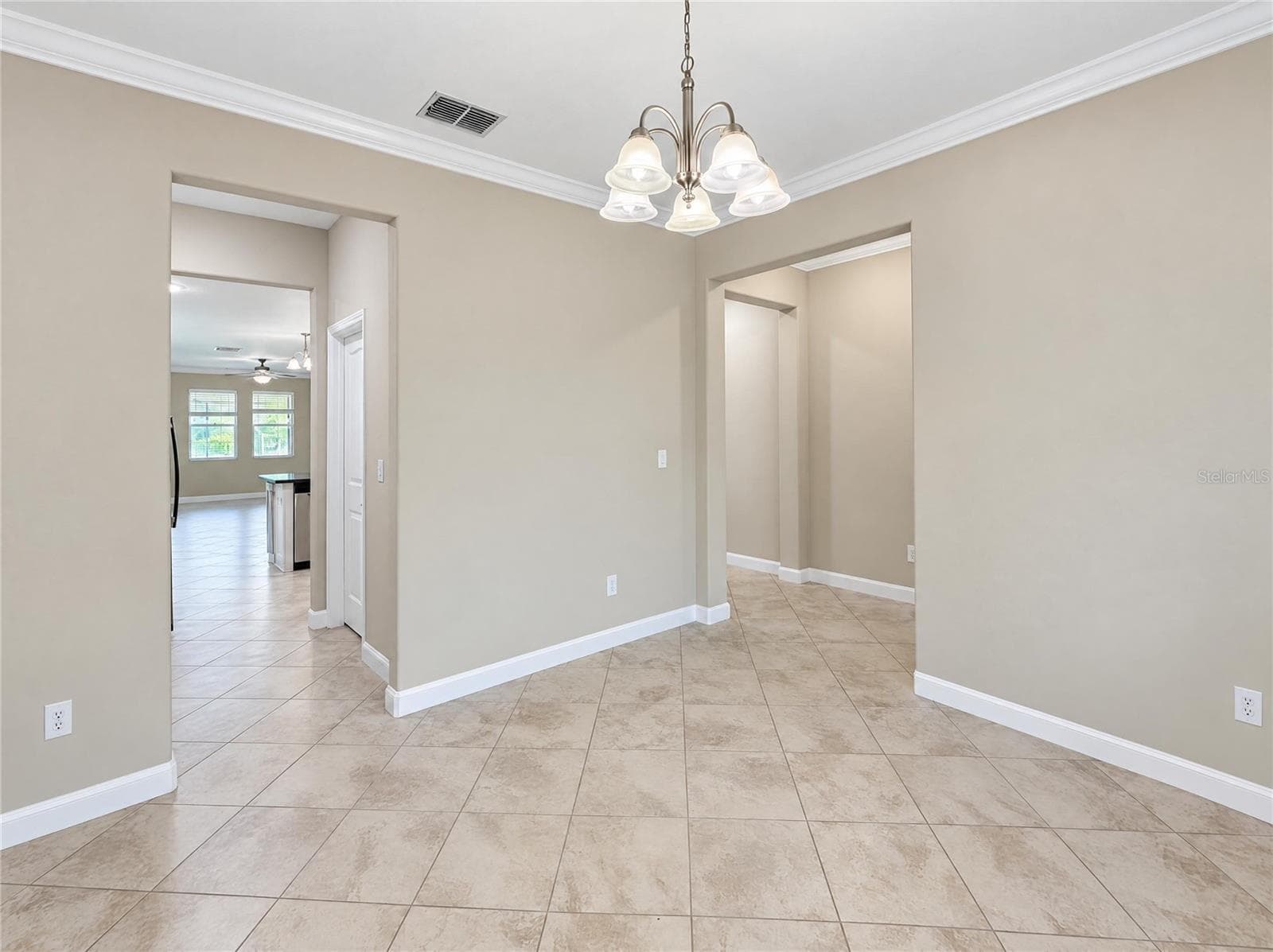 Single Family Residence at 6244 ENGLISH HOLLOW RD, TAMPA, photo 28 of 32