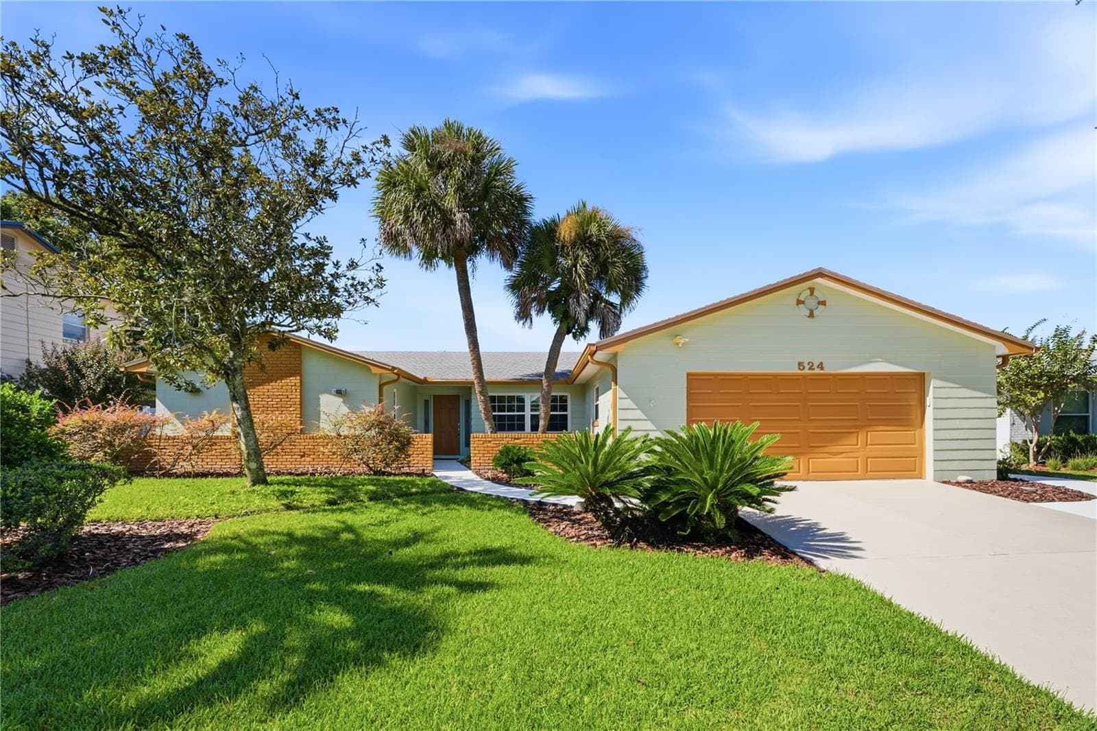 524 SPRING OAKS BLVD