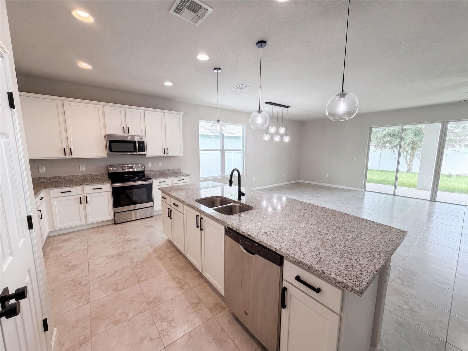 Single Family Residence at 964 CORBIN CIR SW, PALM BAY, photo 2 of 50