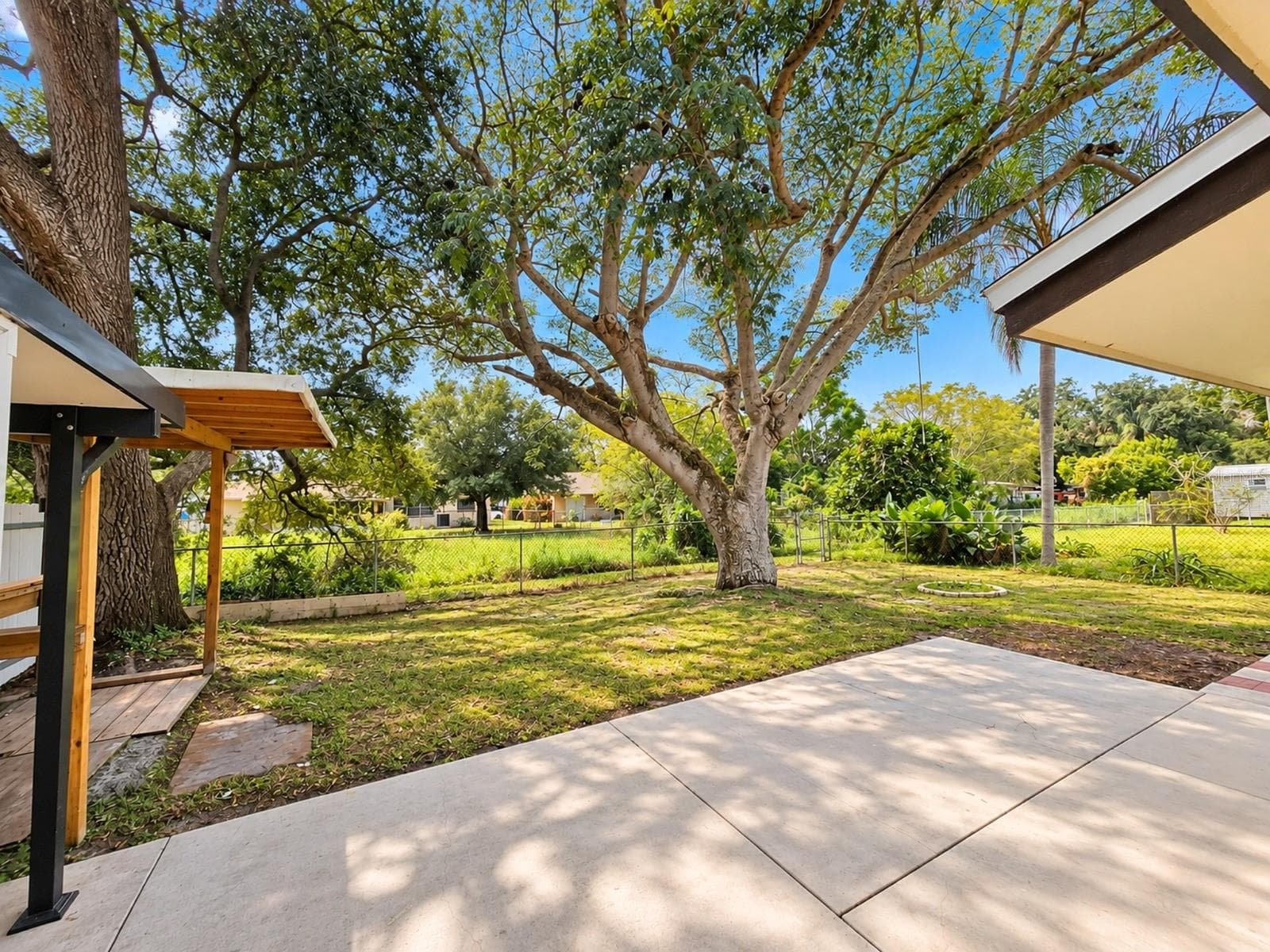 Single Family Residence at 4437 DOLPHIN DR, TAMPA, photo 21 of 22