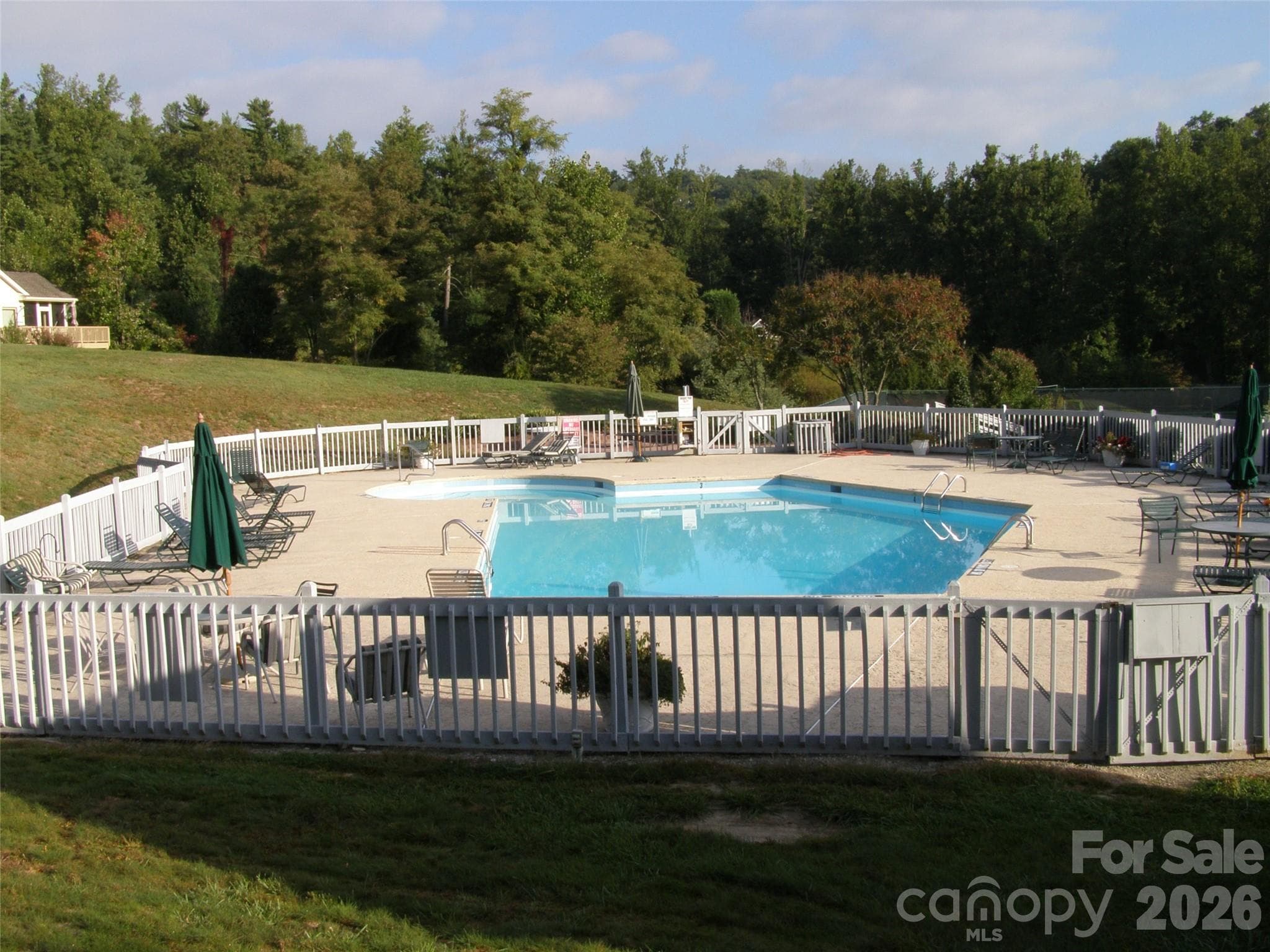 Condominium at 103 GOLFSIDE Drive, Flat Rock, photo 31 of 35
