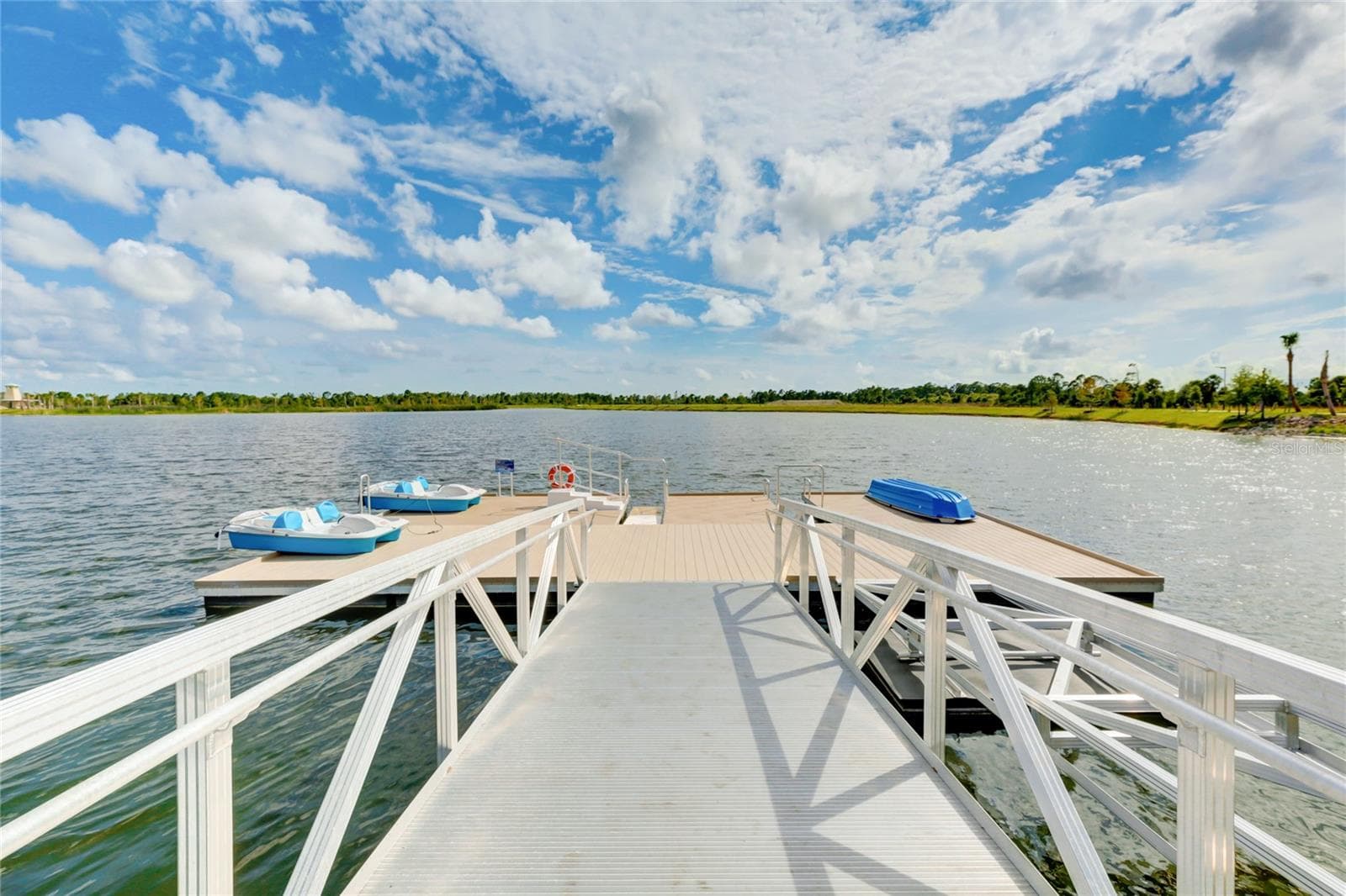 Vibrant Downtown Wellen Park with Shops, Restaurants, water activities and social events. - 17565 OPAL SAND DR #204, VENICE