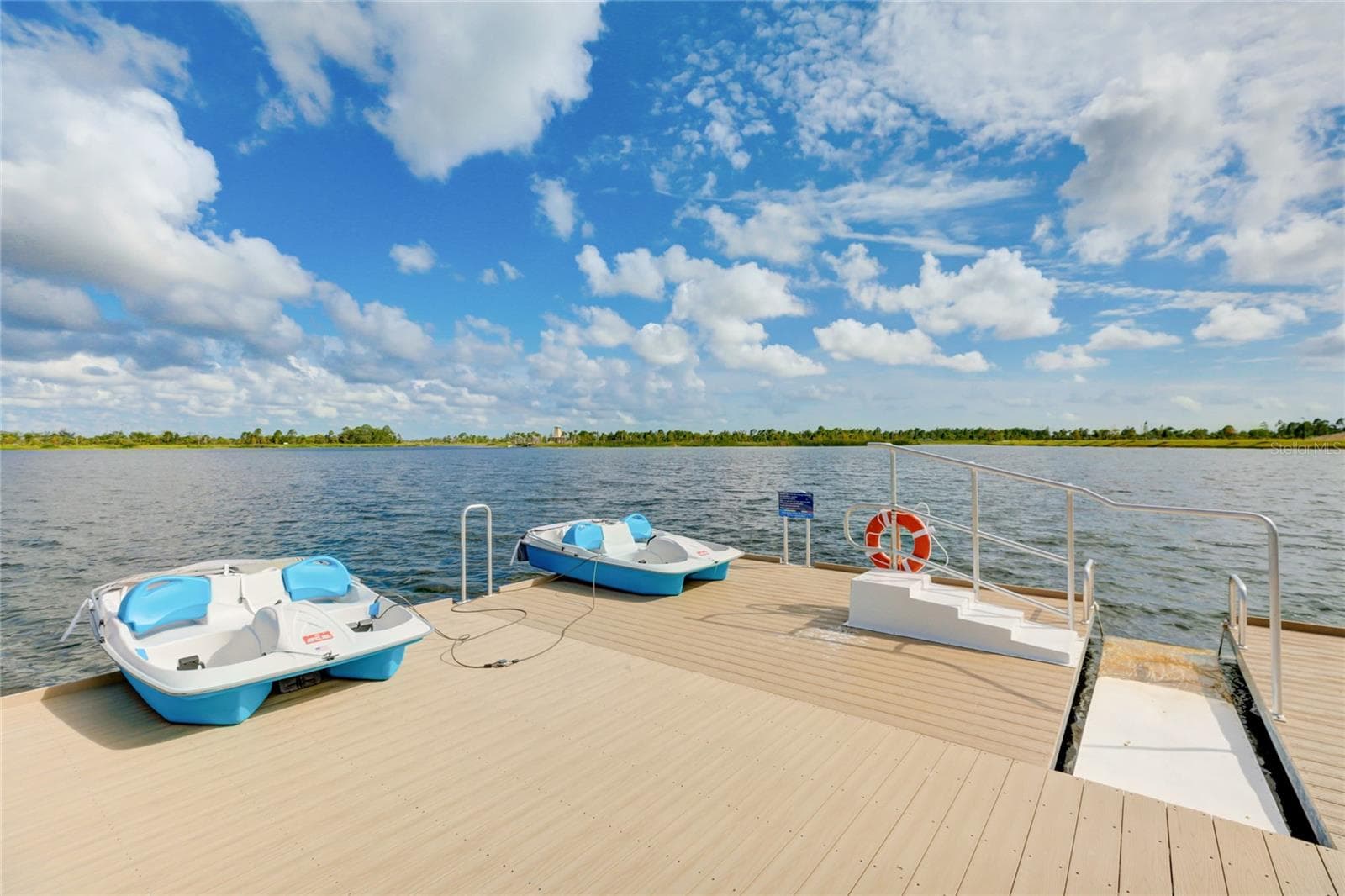 Vibrant Downtown Wellen Park with Shops, Restaurants, water activities and social events. - 17565 OPAL SAND DR #204, VENICE