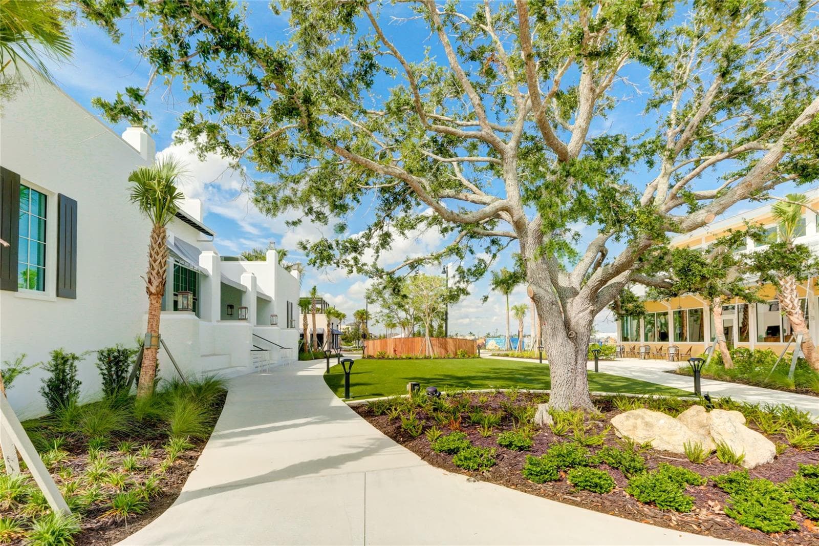 Vibrant Downtown Wellen Park with Shops, Restaurants, water activities and social events. - 17565 OPAL SAND DR #204, VENICE