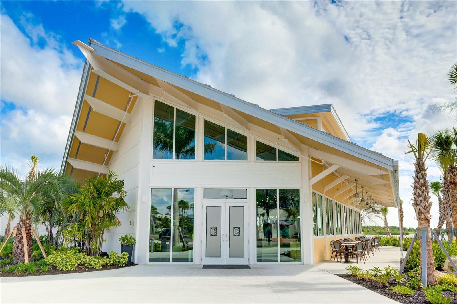 Vibrant Downtown Wellen Park with Shops, Restaurants, water activities and social events. - 17565 OPAL SAND DR #204, VENICE