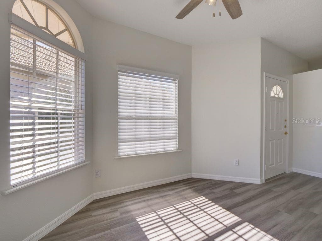 Breakfast nook - 9013 HEATHLAND CT, MOUNT DORA