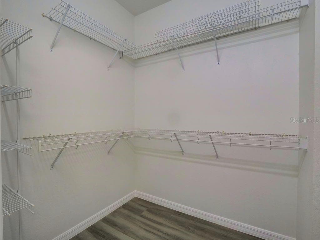 Huge walk-in-closet - 9013 HEATHLAND CT, MOUNT DORA