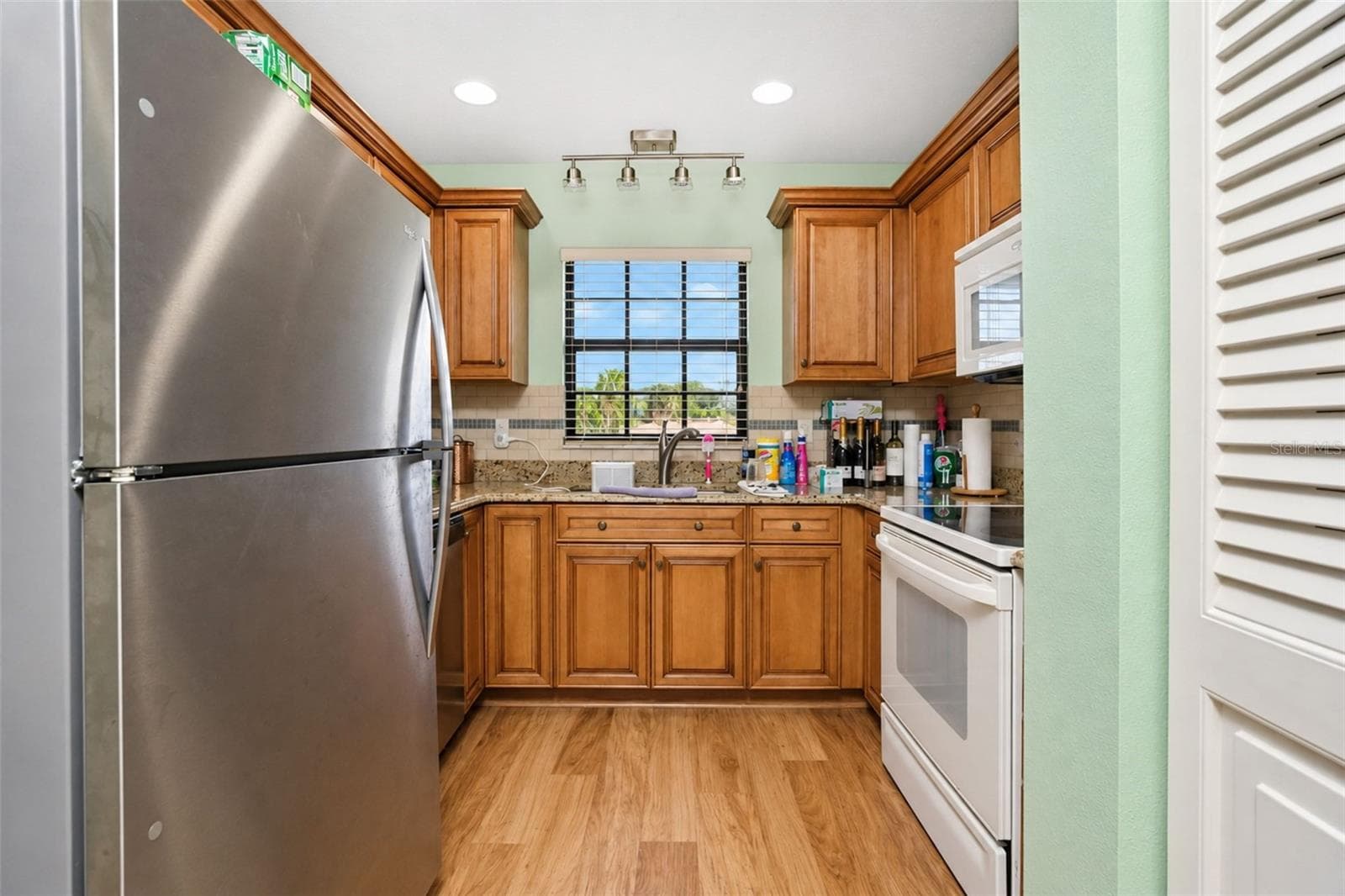 Condominium at 150 ENGLEWOOD ISLES PKWY #508, ENGLEWOOD, photo 8 of 67