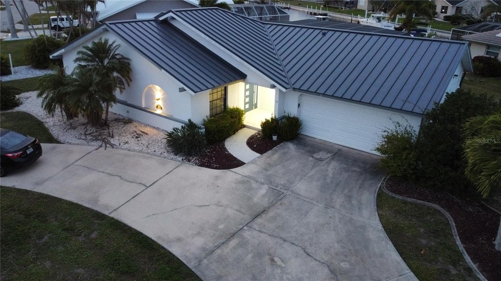 Single Family Residence at 975 CORONADO DR, PUNTA GORDA, photo 6 of 28