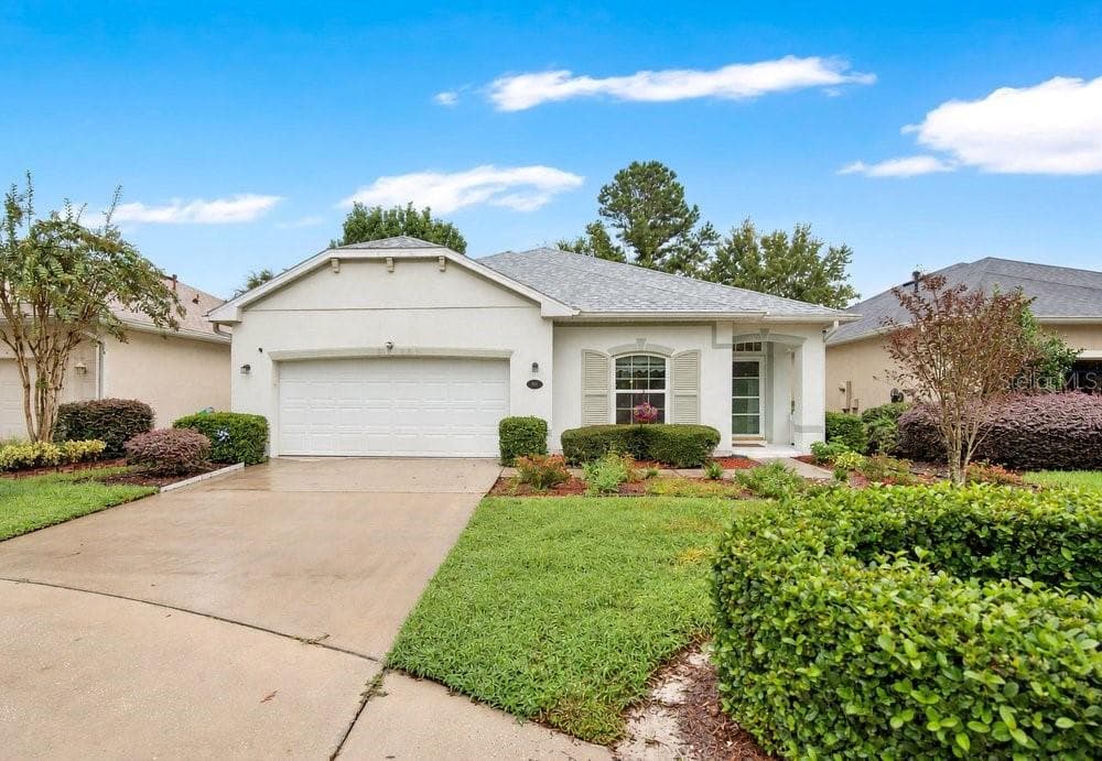Single Family Residence at 109 WETHERSFIELD CT, DELAND, photo 2 of 34