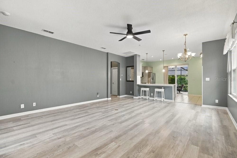 Single Family Residence at 109 WETHERSFIELD CT, DELAND, photo 10 of 34