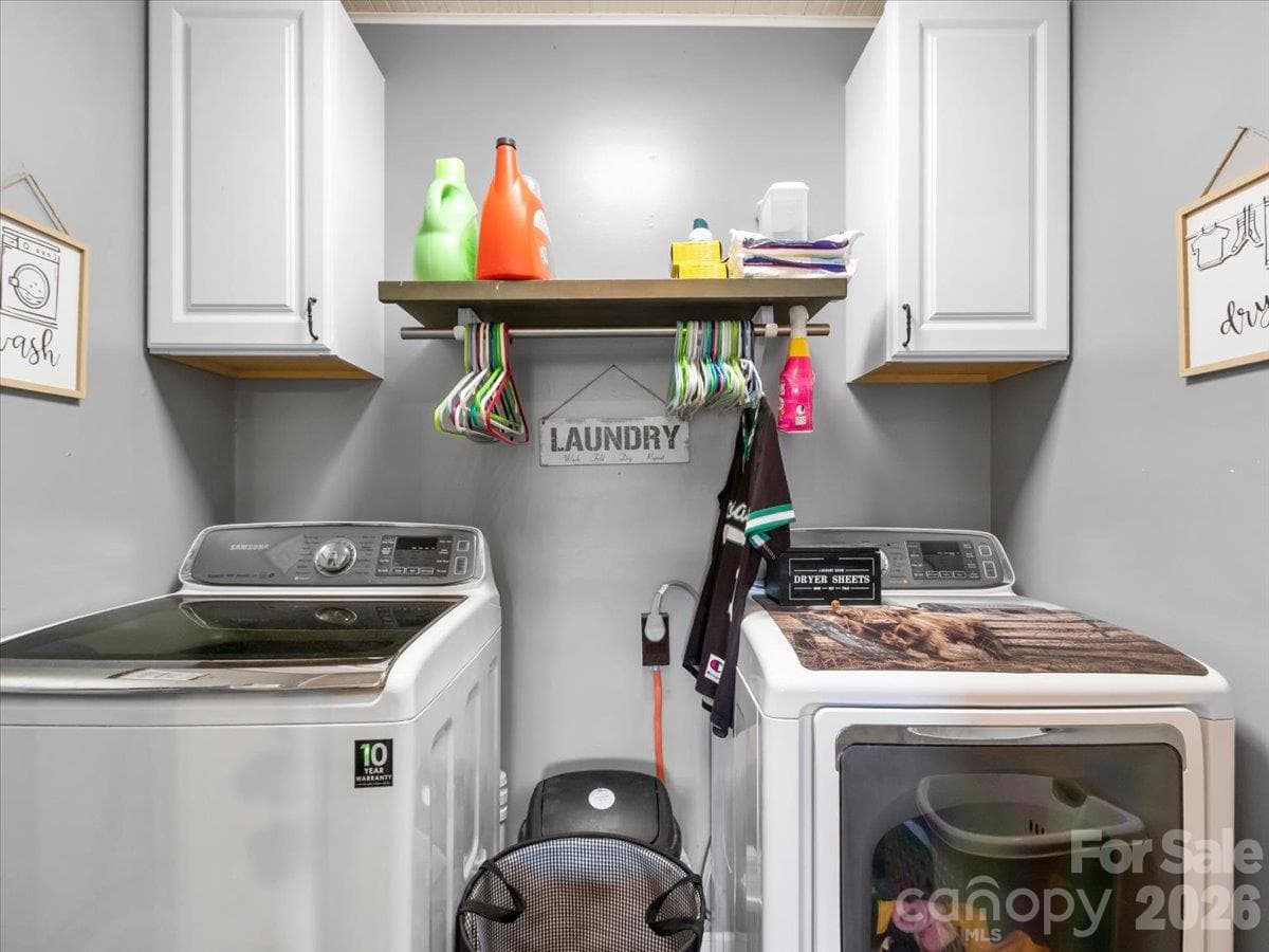 Laundry Room - 179 River Walk Drive, Burnsville