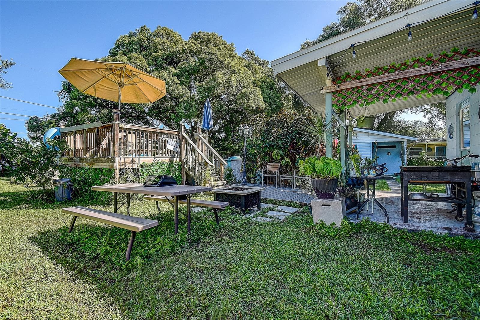 Patio and Deck - 498 STREMMA RD, LARGO