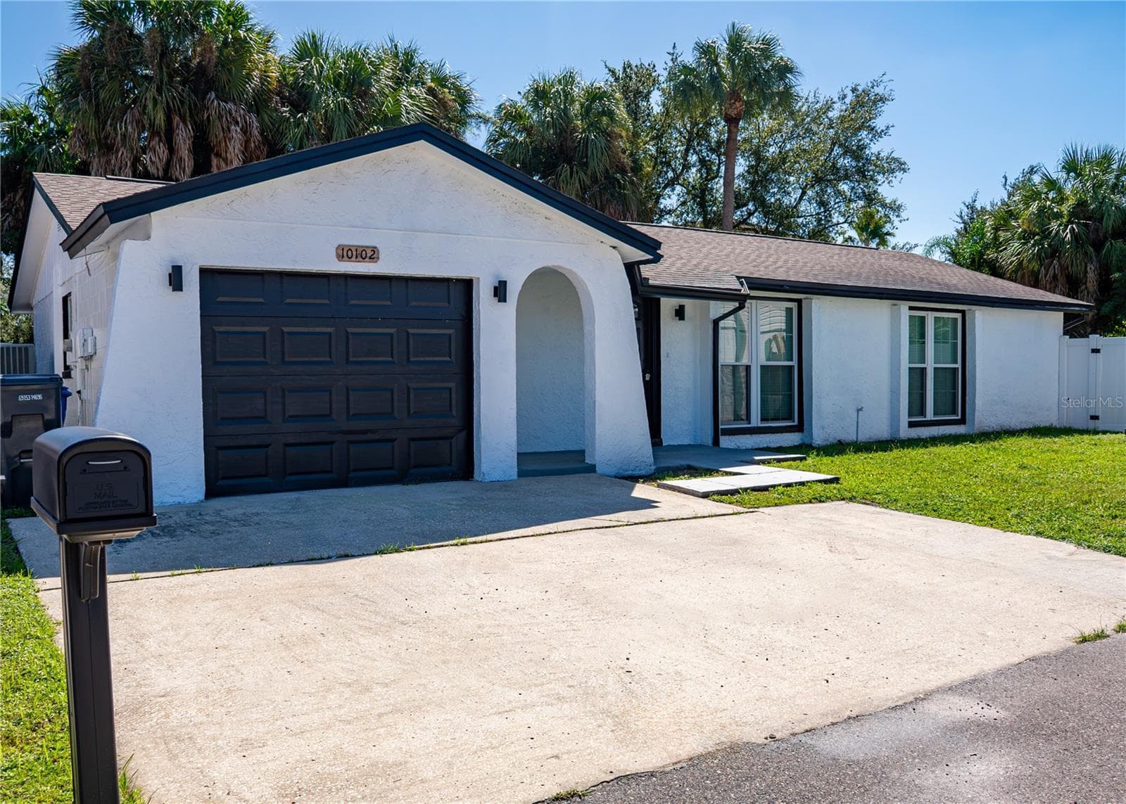 Single Family Residence at 10102 MISSY CT, TAMPA, photo 28 of 33