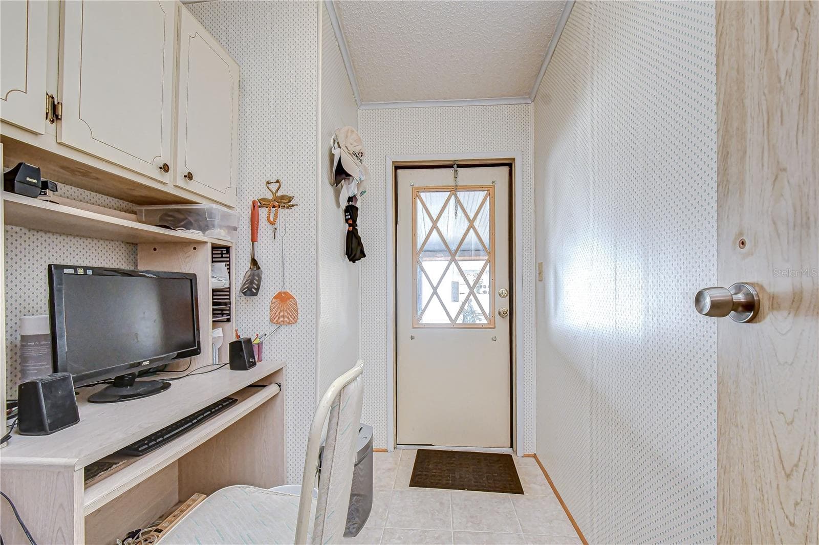Manufactured Home at 4843 BLANCO DR, ZEPHYRHILLS, photo 12 of 45