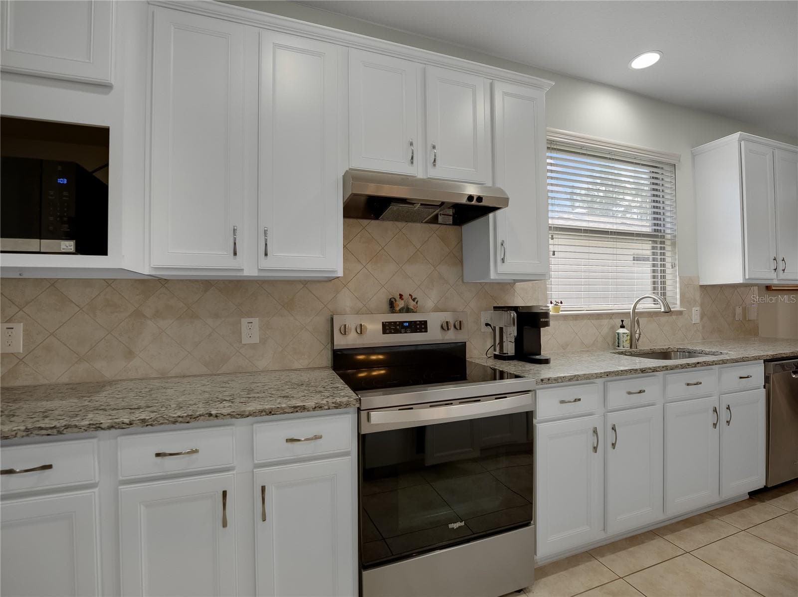 Single Family Residence at 9301 SW 70TH LOOP, OCALA, photo 12 of 62