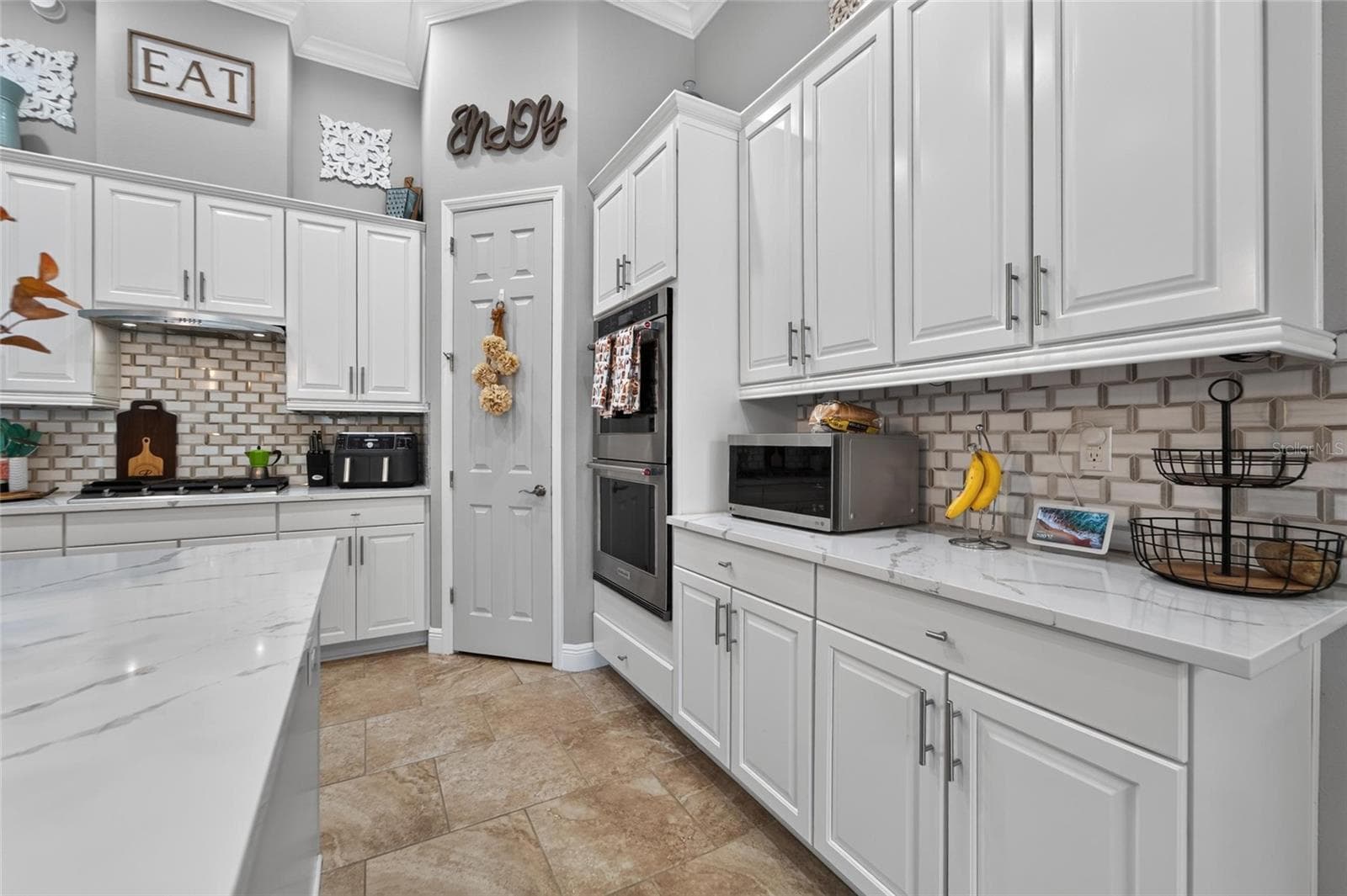 Single Family Residence at 7007 COVINGTON STONE AVE, APOLLO BEACH, photo 23 of 79