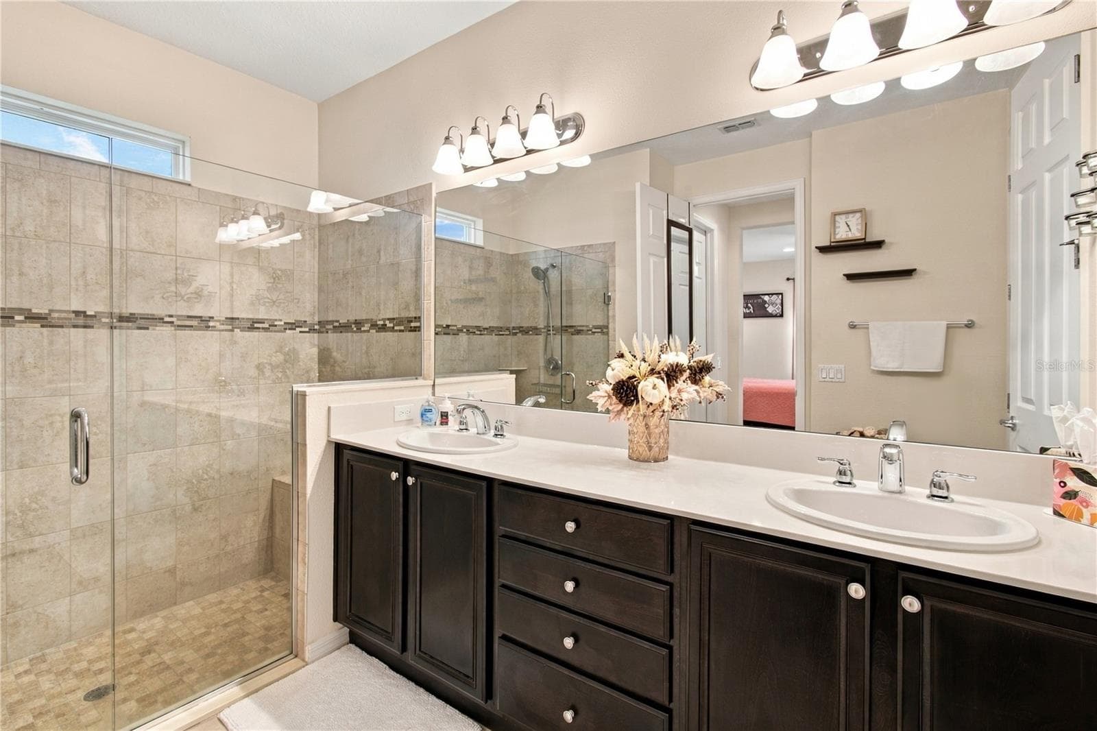 ENSUITE BATHROOM - 814 SHADY CANYON WAY, POINCIANA