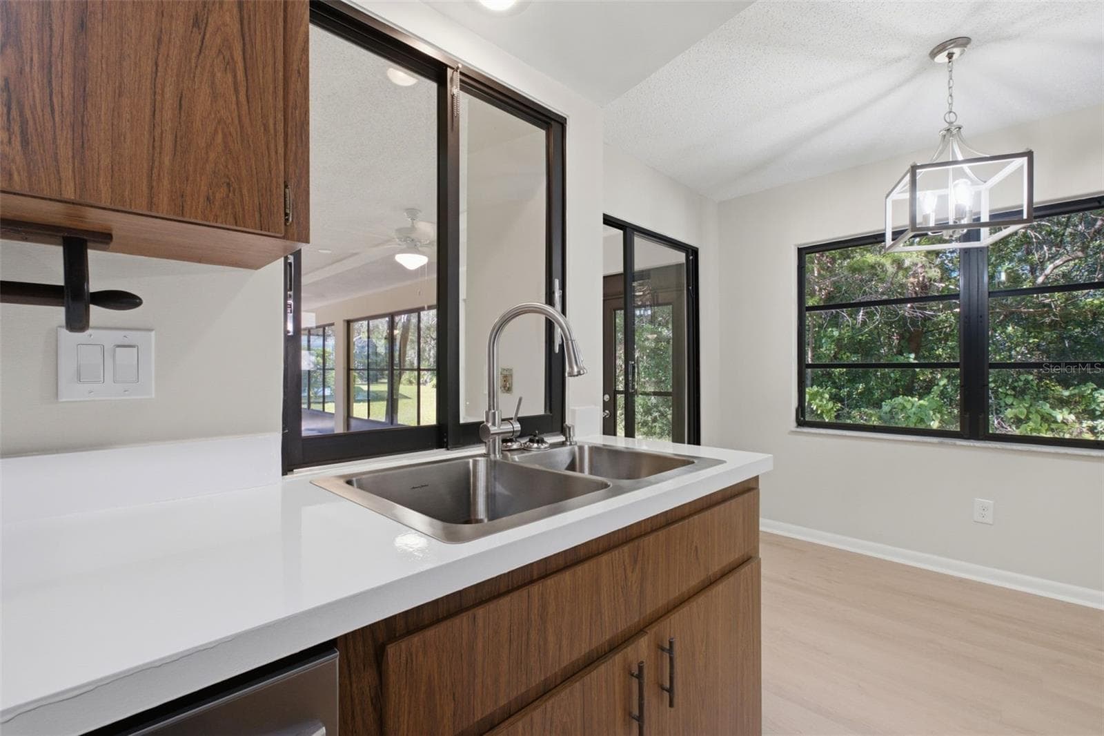 Single Family Residence at 12 SYCAMORE CT E, HOMOSASSA, photo 14 of 60