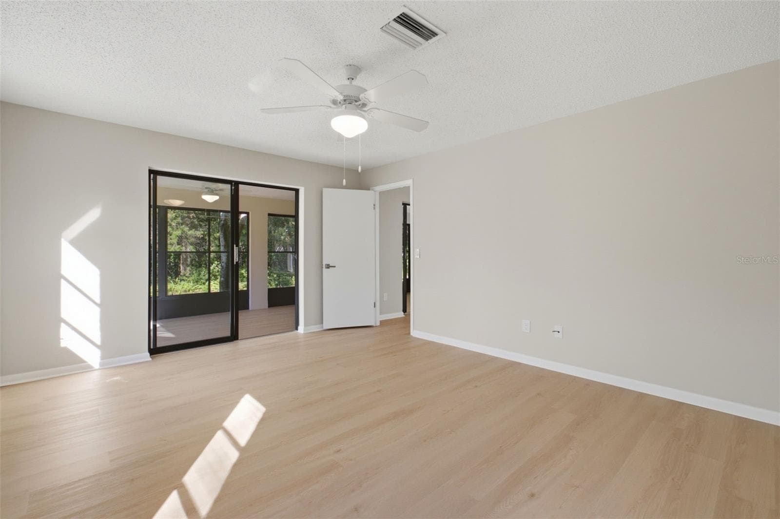Single Family Residence at 12 SYCAMORE CT E, HOMOSASSA, photo 26 of 60