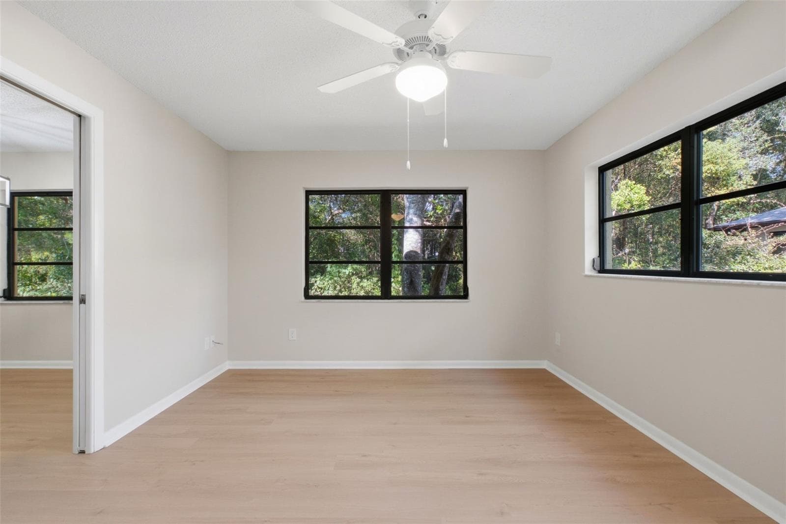 Single Family Residence at 12 SYCAMORE CT E, HOMOSASSA, photo 37 of 60