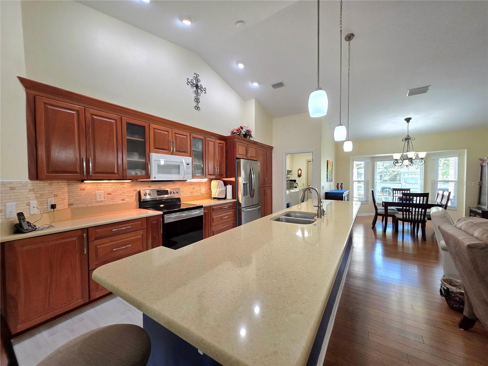 Single Family Residence at 7420 PARADISE PINE CT, SPRING HILL, photo 9 of 38