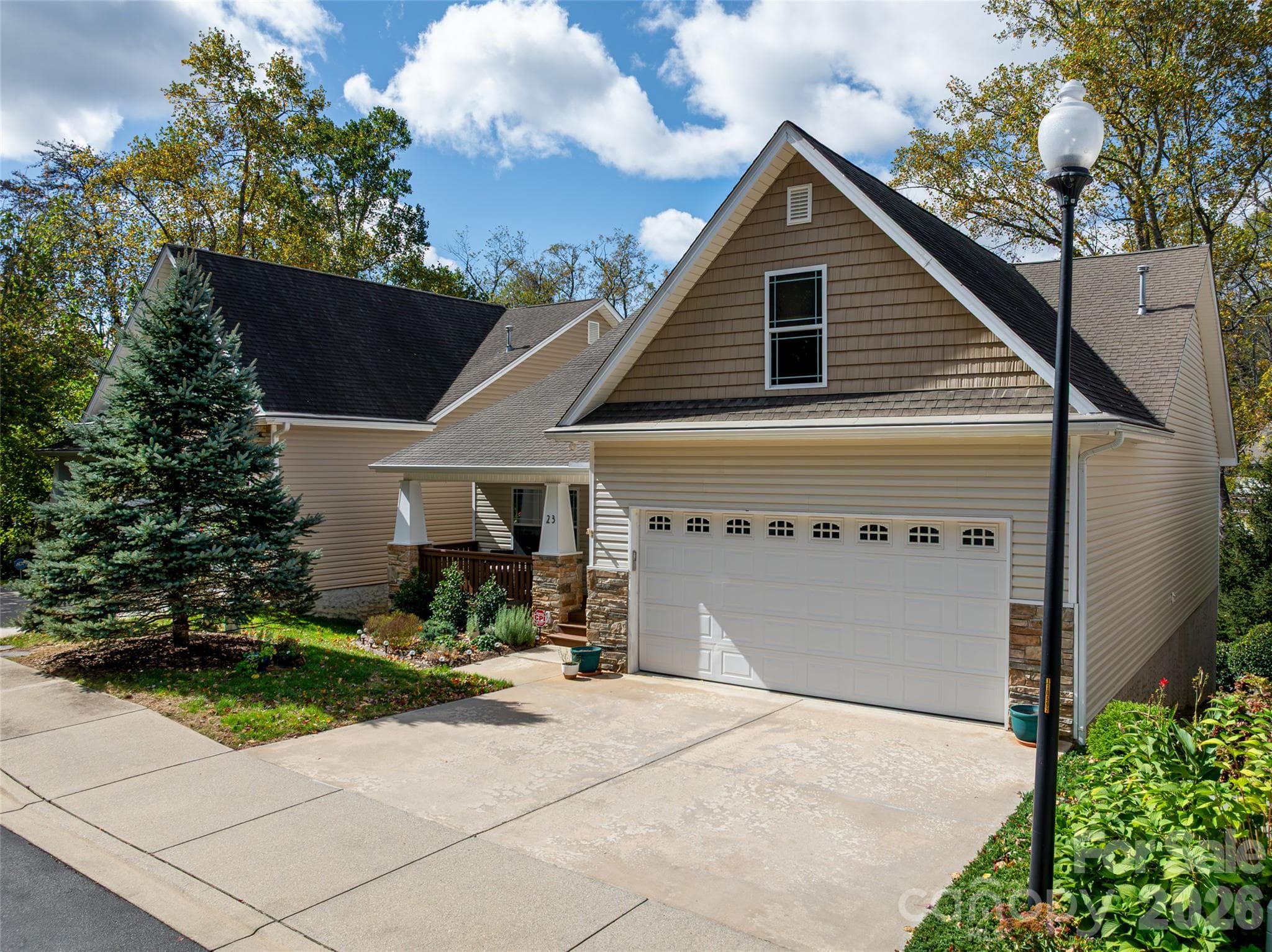 Townhouse at 23 Prairie Path, Asheville, photo 2 of 48